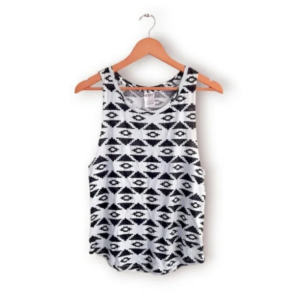 ● Victoria's Secret | VS PINK Aztec Tribal Print Teal Tank Top - Picture 2 of 10